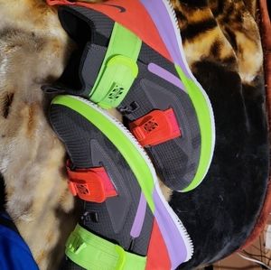 Nike labron soldier thunder grey